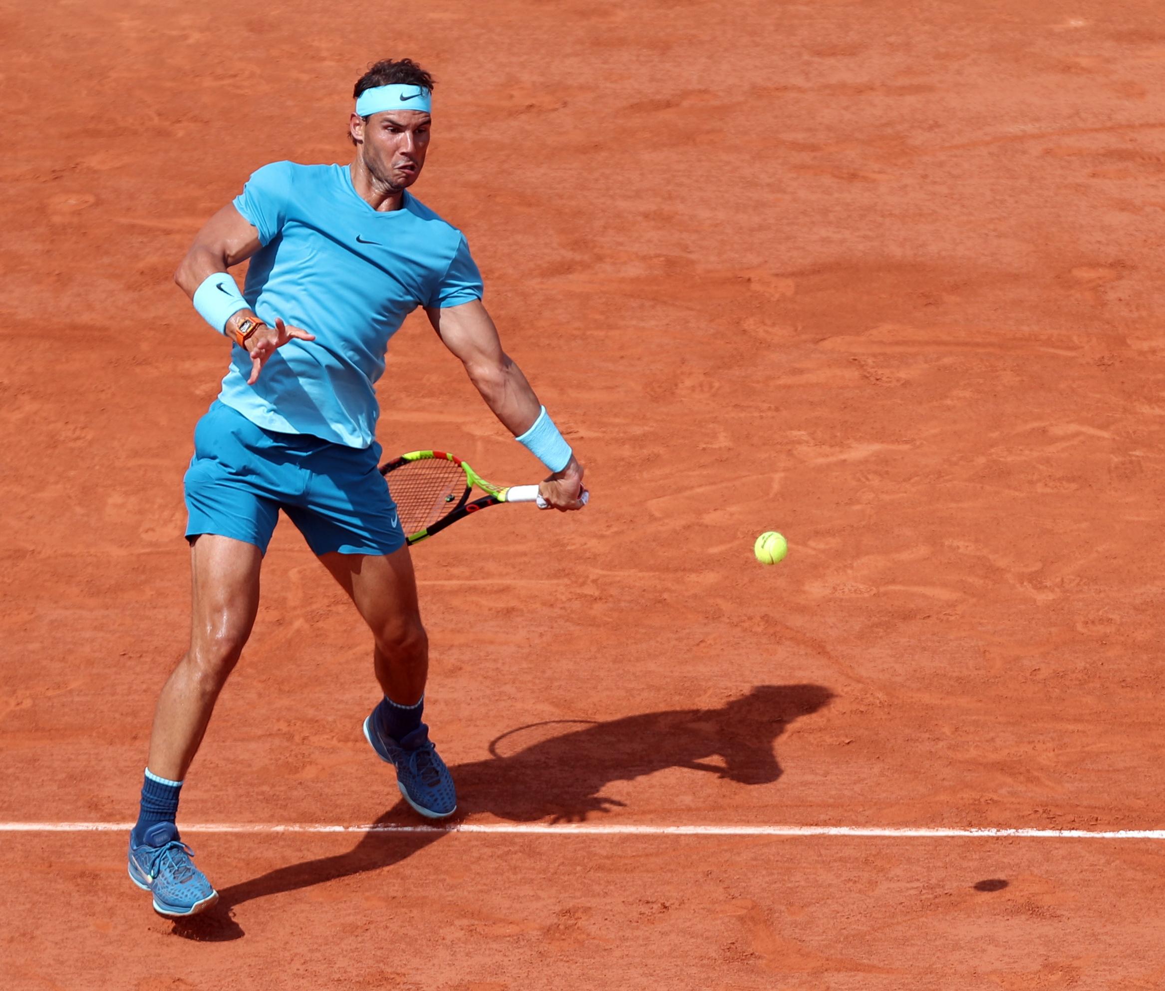 DB电竞平台-包含法国网球队绝杀西班牙网球队，纳达尔统治全场的词条