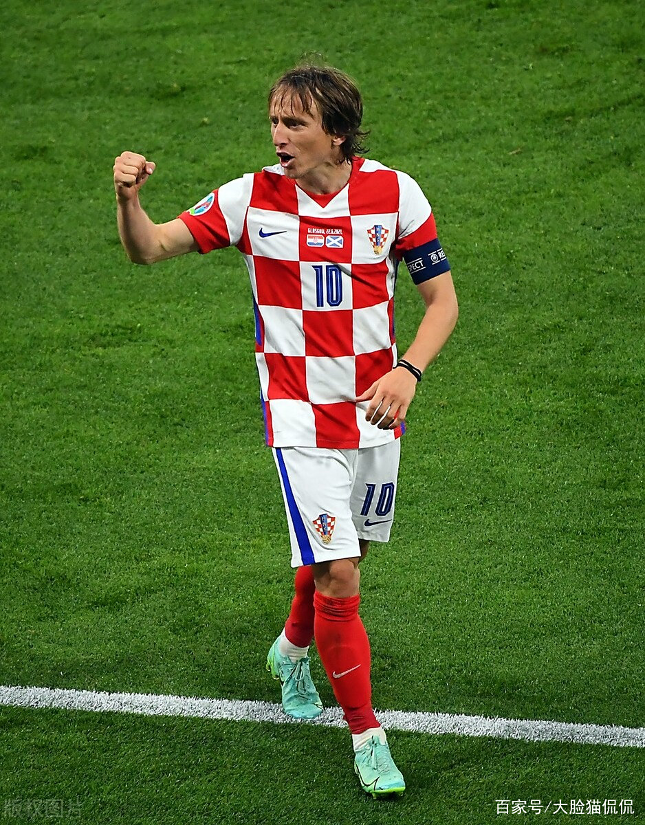 关于克罗地亚逆转苏格兰，取得欧锦赛小组头名的信息